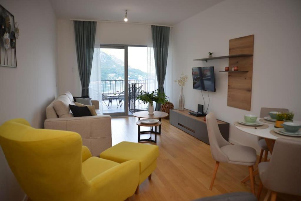 Design Flat With Impressive Boka Bay View Apartment Kotor Luaran gambar