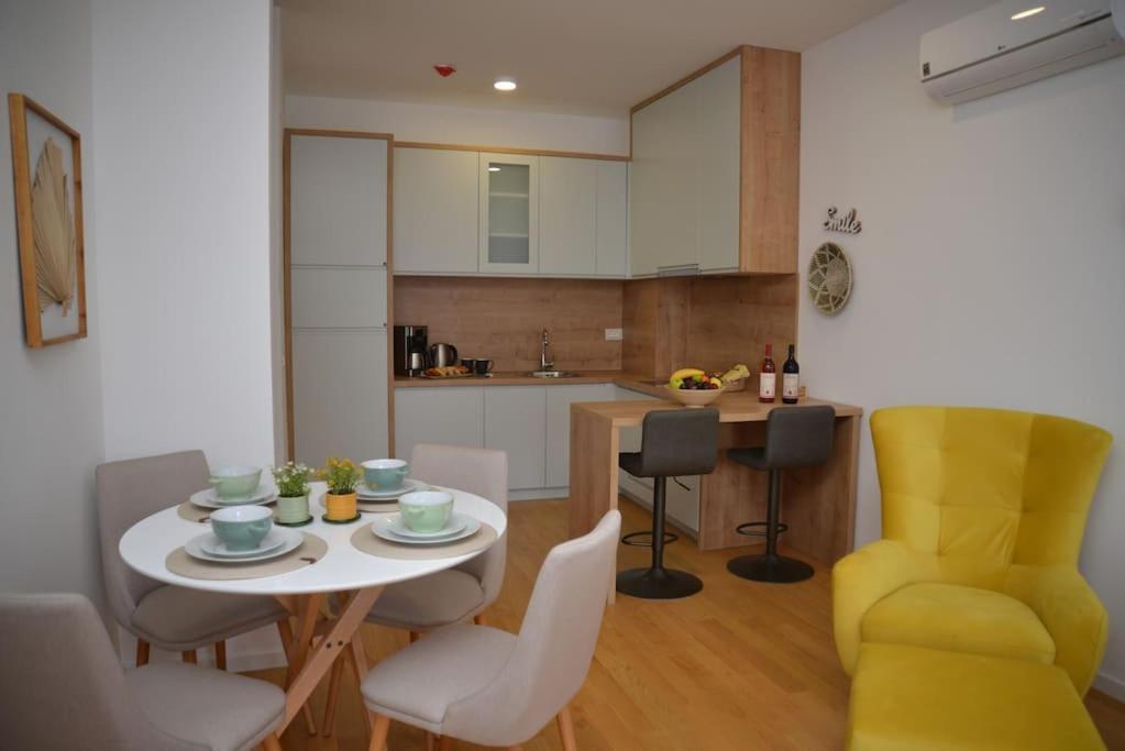 Design Flat With Impressive Boka Bay View Apartment Kotor Luaran gambar